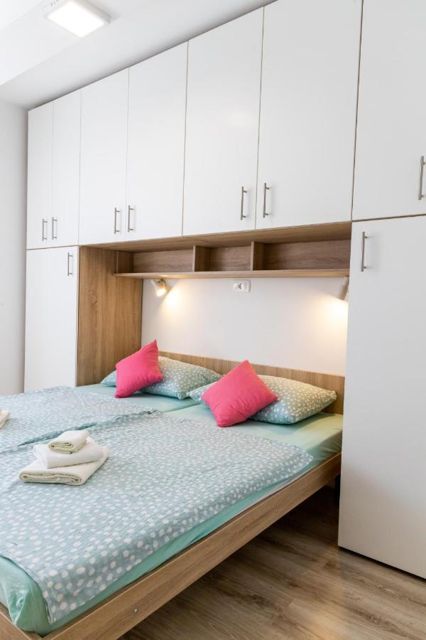 Apartmani Pranjic Пореч Екстериор снимка