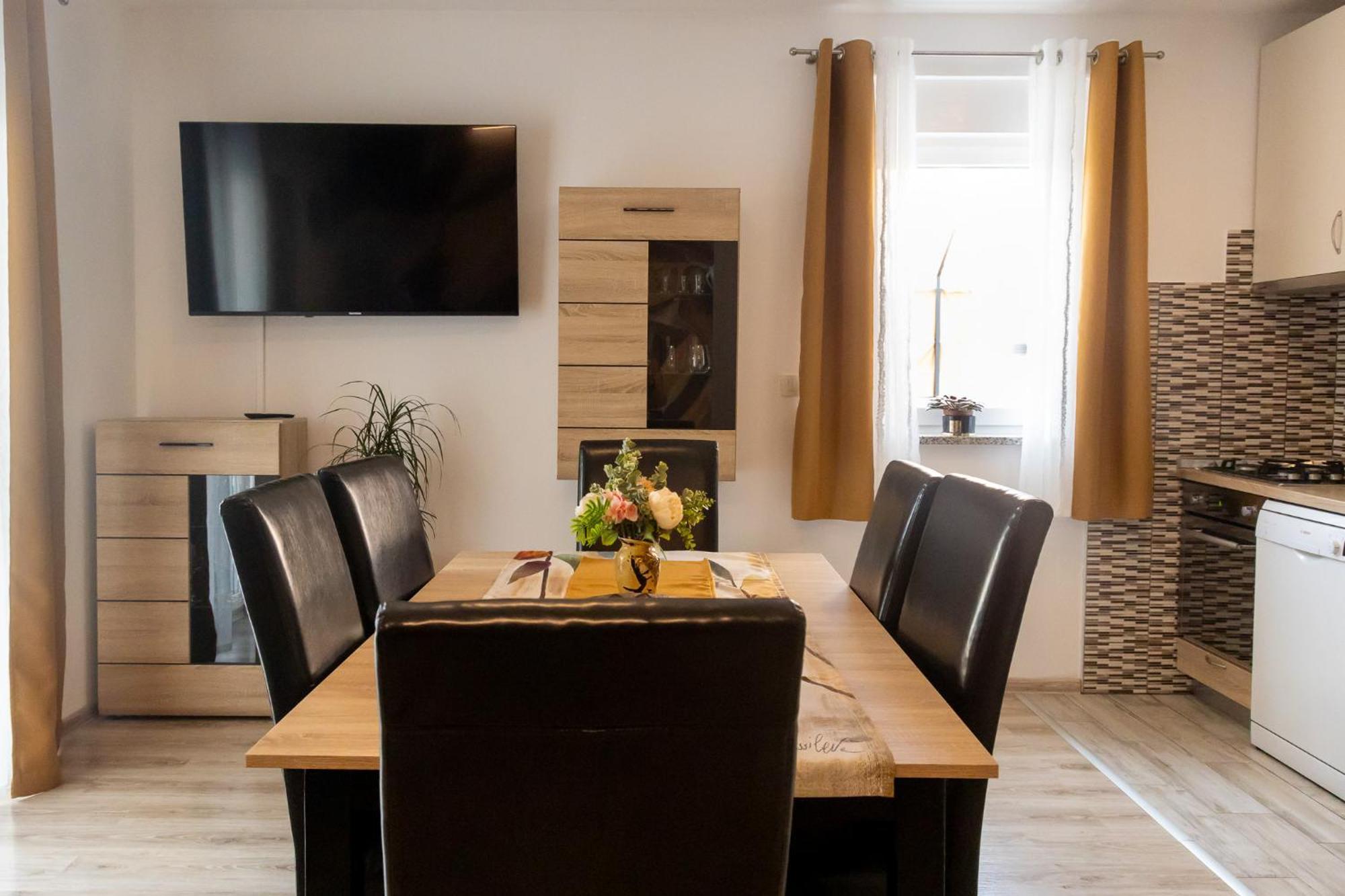 Apartmani Pranjic Пореч Екстериор снимка
